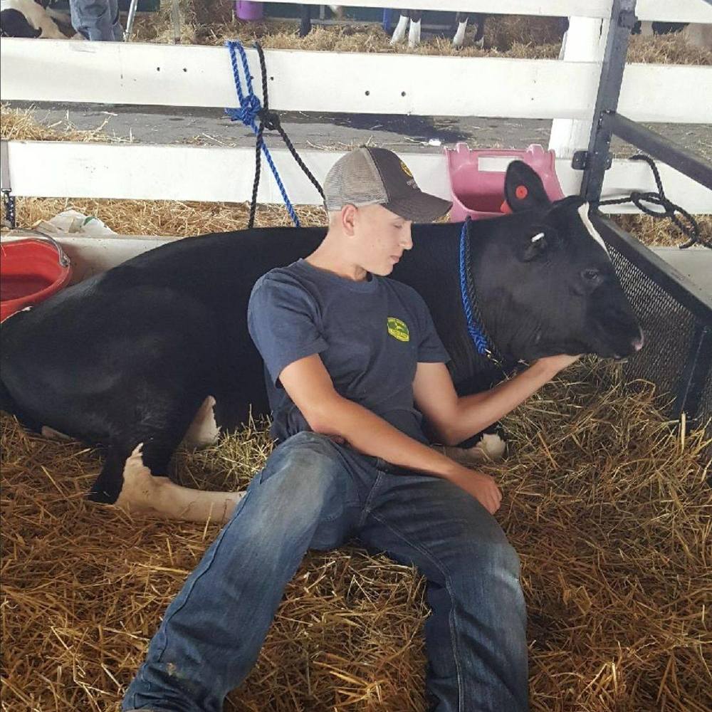 Meet your Posher, Ethan